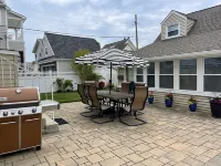 1/2 Block to Beach- Spring Lake Border- Great for Families, Easy Walk to Beach Hotels in Belmar