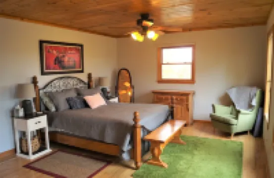 Tranquil Retreat w/ New River and Mountain Views! River Access, Hiking