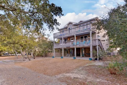 "Good Tides" Oceanside beach house with private heated pool & hot tub, Duck, NC - 3-Star