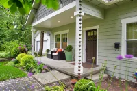 Discover tranquility -under 1 mile to Lake Coeur d'Alene! Các khách sạn ở Coeur D'Alene