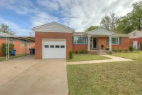 Ideal Location-Across From Expo Center