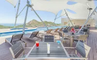 Hampton Inn & Suites by Hilton Los Cabos - Rooftop Pools