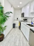 Ocean Paradise w/ Balcony, Pool, Hot Tub! Beautifully renovated Beachfront Dogs!