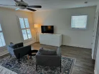 Spacious 3BR 3BA above Brewery, Pizza Shop & Arcade 5 mins to DT Indy