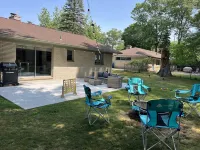 Perfect location! Family friendly 4 Bedroom home - 5 minute walk to the beach!