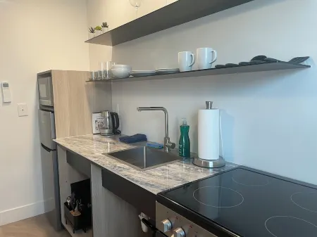 Clean Studio Walk to Old Market Отели рядом с Аэропорт Эпплей-Эйрфилд