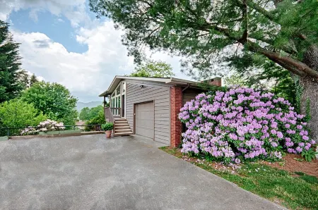 Join US This Fall and Winter at Beautiful Lake Junaluska!  See You Soon!