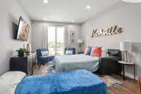 Now accepting bookings! Minutes to Broadway! Sleeps 6! Nashville Nations