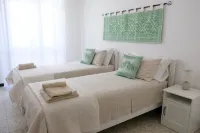 just 80 meters from the sea, best area of Alghero, 3 bedrooms, private parking