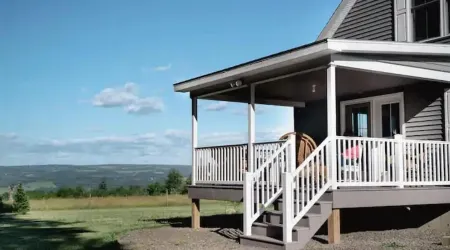 Luxury on Seneca Wine Trail, 3 King Beds with Awesome Country View Отели в г. Reading