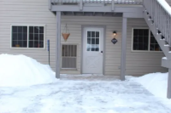 Lazy Bear Lodge on snow/UTV trails and lake