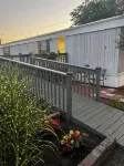 Newly renovated, music-themed home! Pet-Friendly! Only 2 minutes from I-40!
