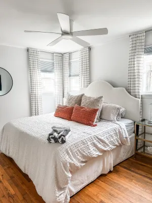 Benny's Bungalow- ITB Five Points End Unit Condo! Family and Pet Friendly