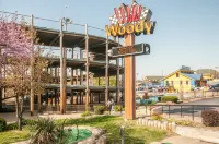 Ground Floor Condo with Indoor Pool in the Heart of Branson - Bintang 4