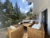 Apartamento-casa de Diseño con Entrada Privada y Pequeña Piscina