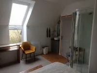 Detached room in the countryside, access close to N164