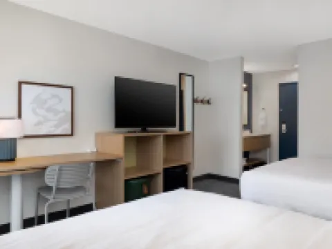 Spark by Hilton Evansville East, IN Hotels in Vanderburgh County