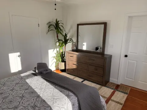 NEWLY RENOVATED STUDIO CLOSE TO DOWNTOWN IPSWICH