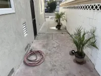 Adorable Brand New remodeled Tustin Cottage. Close to the 55/405/22 and 91 fwy. Hotels in Tustin