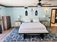 Desert Oasis with a star-gazing meditative & peaceful experience for the family.