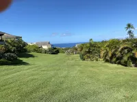 Panoramic Ocean View Condo on Golf Course close to Beaches