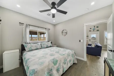 Brand New Home! Pet Friendly! Gulf Views! Playground!