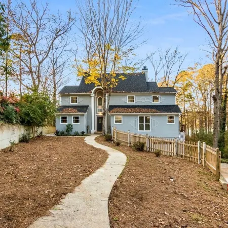 Luxury Lakefront Retreet 4-4, Spacious, Beautifully Decorated! Sunsets!