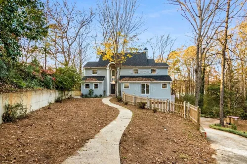 Its Fall!  Amazing Lakefront 4-4 Retreat-Newly Decorated! Stunning Sunsets!