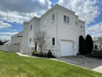 DELUXE Margate Beach Home with POOL, JACUZZI, & Spectacular Bay View - Sleeps 12 Hotels near Lucy the Elephant