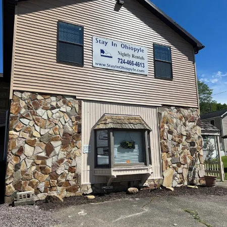 Stay, play and relax in Ohiopyle, PA, Hot tub, Pool table, GAP, Arcade Game