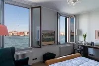 Canal Views and a Secret Garden in Giudecca Hotels in Giudecca