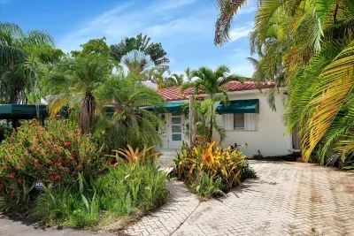Tropical Paradise in Hollywood FL Hotels in Downtown Hollywood