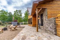 Lodge @ Little River Retreat w/Hot Tub - Sleeps 12