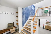 3-bedroom house with theater-game room-pet friendly in beautiful Fennville