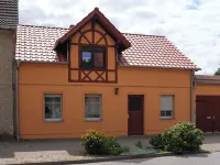 Ferienhaus an der Stadtmauer mit Seeblick Hotels in Lychen