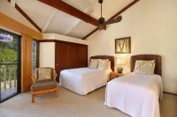 Rare Ocean Plus Interior Mountain Views, Pickleball, Full AC, Heated Pool