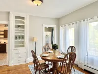 Downtown Oak Park/Fast WIFI/Free Parking/ Victorian Home/Sleeps 6