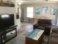 Cottage near Little River Waterfront.  Pets stay FREE!