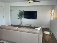 Modern Apartment Walk to Old Market