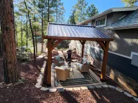 Luxurious Tiny Cottage-Relax-Hike-Fish-Eat!! Hotels near Walmart Supercenter