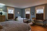 Luxury in a Historic Landmark-great restaurants within walking distance! Hotels in Clarence