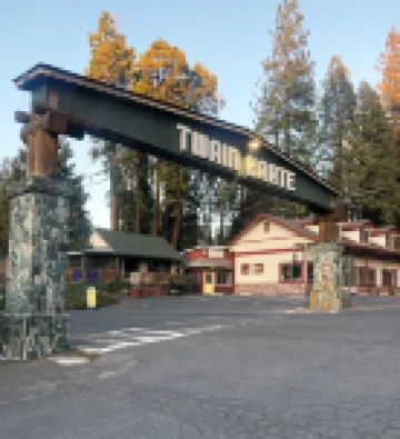 Harte Of The Pines Pet Friendly Walk to Downtown