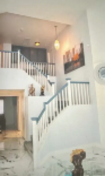 Charming 3-bedroom house in Moreno Valley with huge pool ,spa and connected lake