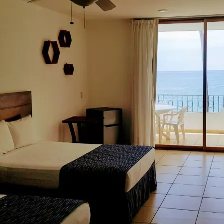 Costa Alegre Hotel & Suites