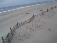 AIR CONDITIONED 4 Bed/2 Bath Beach House