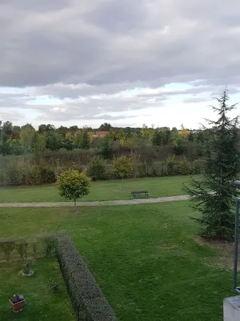 Sweet apartment in the front of Disneyland's castel Отели в г. Монтеврен