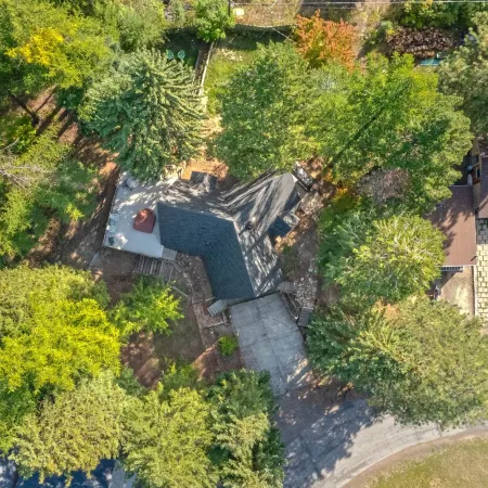 Pet Friendly, 10 Guests, Walking Distance to Payette Lake/Downtown, Hot Tub!
