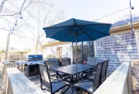 Cozy Cape House - Family Friendly with Great Outdoor Space