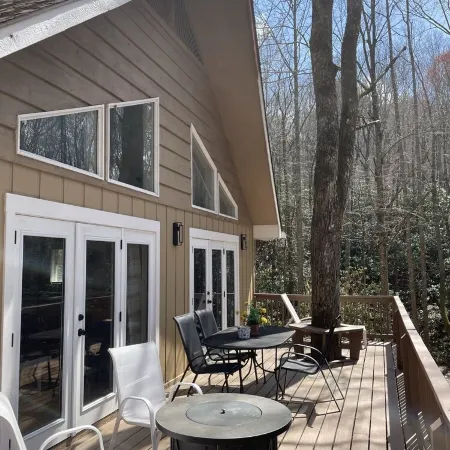 Sky Valley Creekside Getaway! Hike-Swim-Golf!