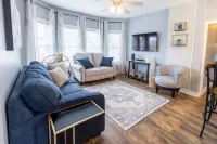 Elysian Loft – Where Serenity Meets Style, Your Tranquil Retreat above the Spa Hotels in Oswego